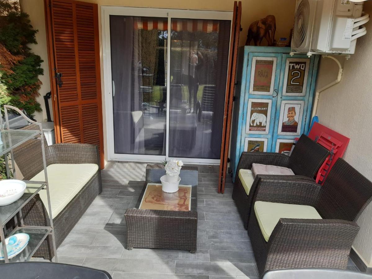 Agay Le Pti Bonheur 60M2 Rez De Jardin, En Bord De Mer Saint-Raphaël Kültér fotó