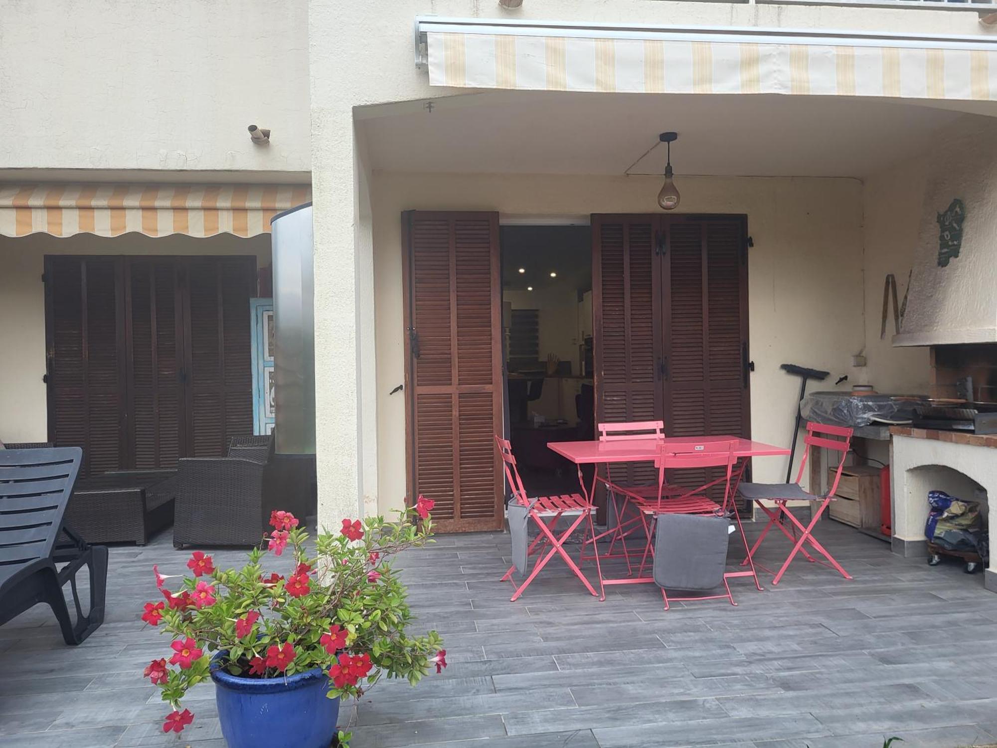 Agay Le Pti Bonheur 60M2 Rez De Jardin, En Bord De Mer Saint-Raphaël Kültér fotó